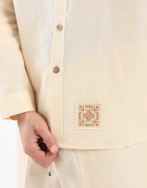 Linen shirt with front pocket