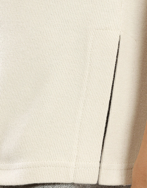 أعلى في فو الحرير مع بلا أكمام