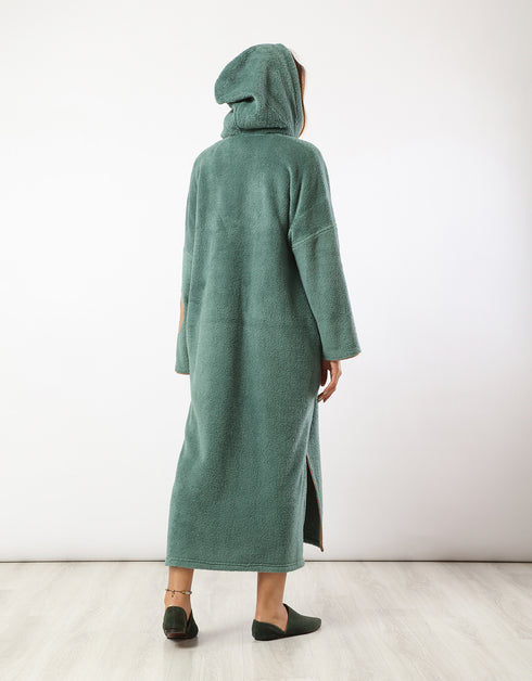 جلبية من الفرو الطويل