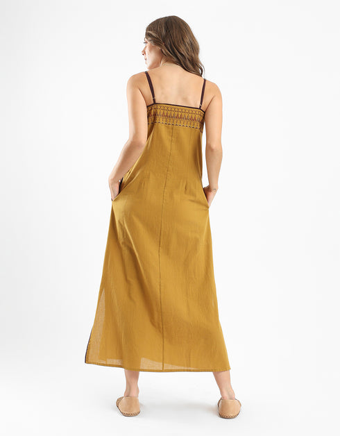 Adjustable embroidered long cotton dress