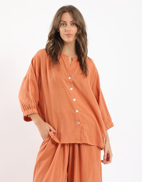 قميص خفيف من القطن الشاش