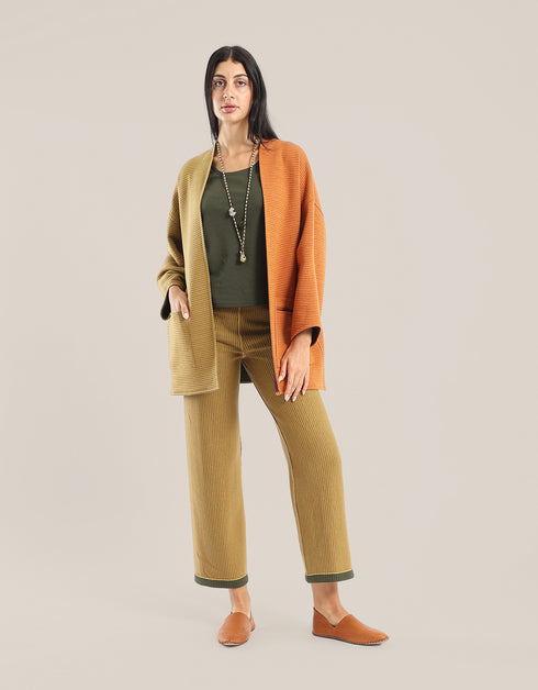 Reversible quilted pants with straight legs