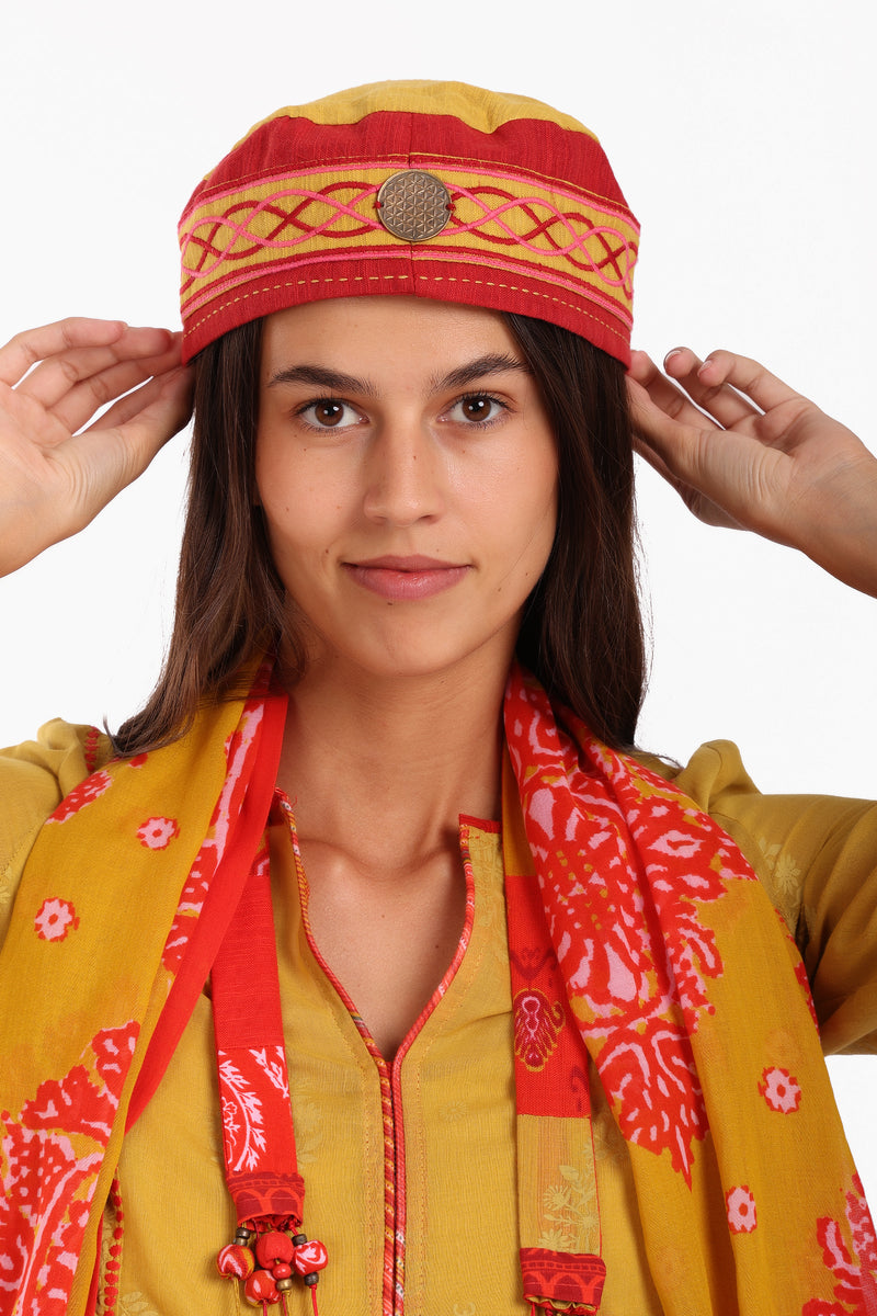 Double sided hat in cotton embroidered – MIX AND MATCH